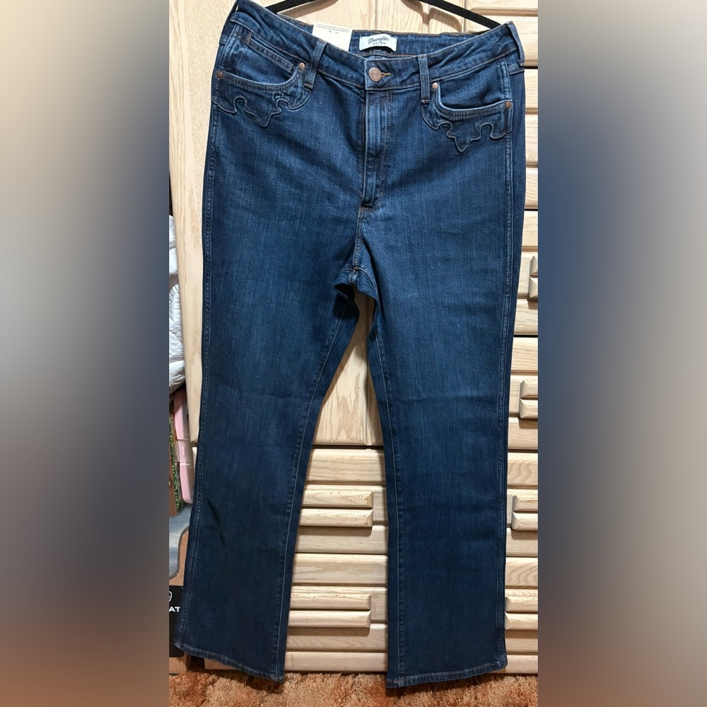 WOMEN'S WRANGLER RETRO® BAILEY HIGH RISE EMBELLISHED BOOTCUT JEAN